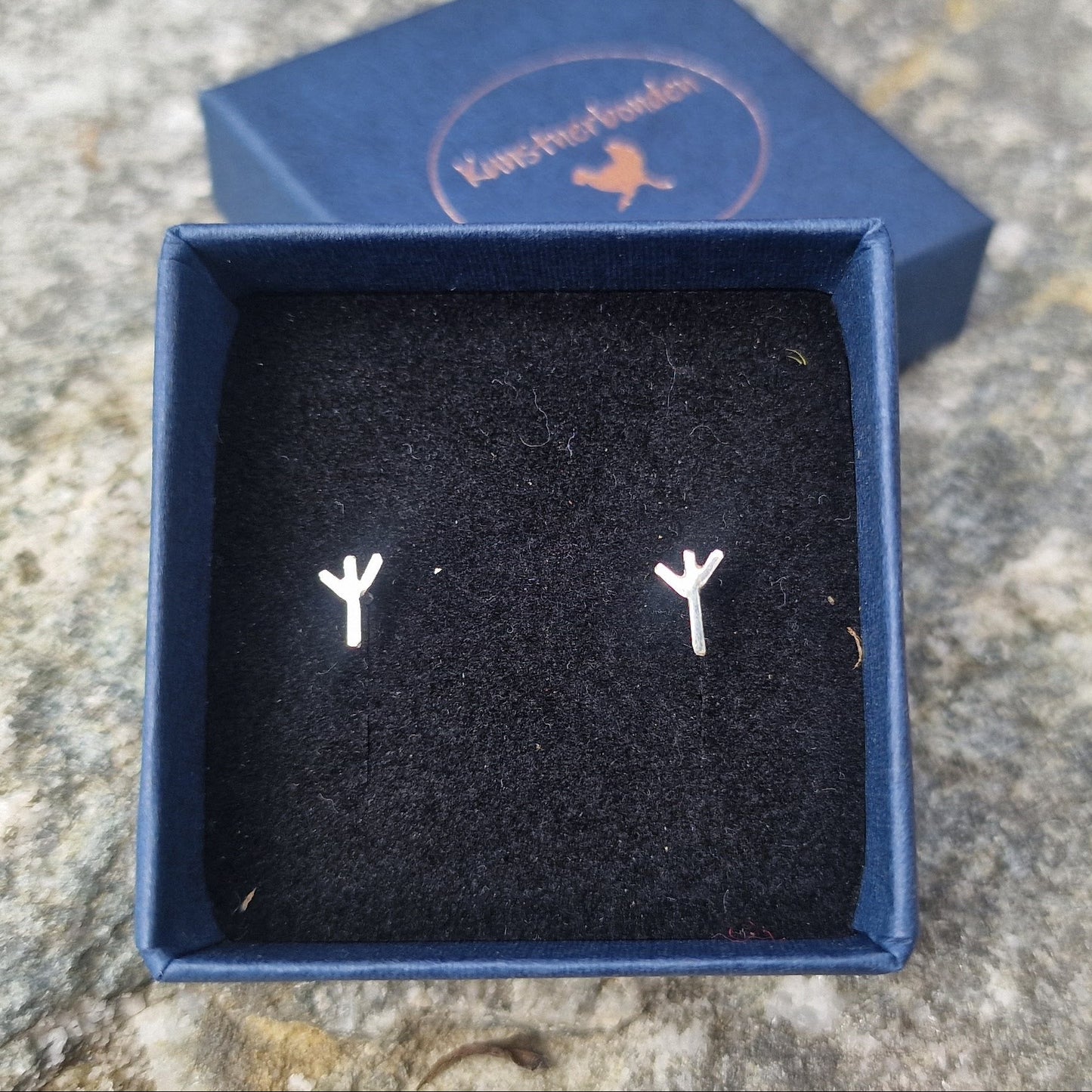 Algiz - Rune fra eldre futhark i sølv