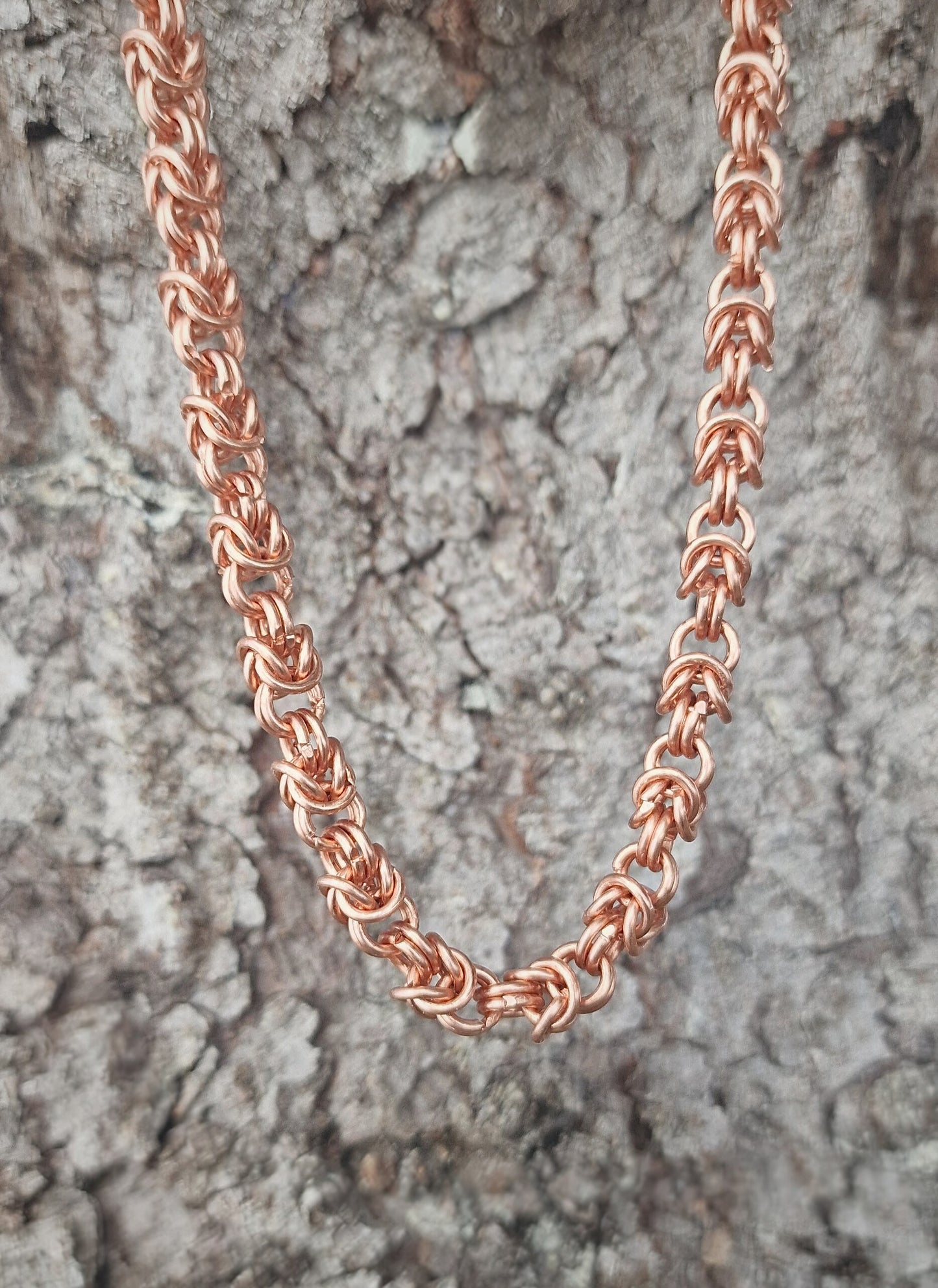 Grov, tung og luksuriøs lenke i ren kobber