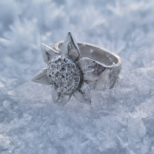 "Solsikke" ring i sølv