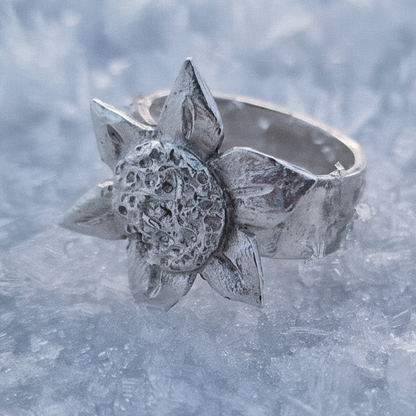 "Solsikke" ring i sølv