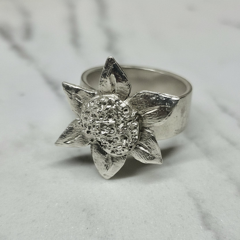 "Solsikke" ring i sølv