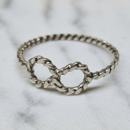 "Evig" ring i sølv