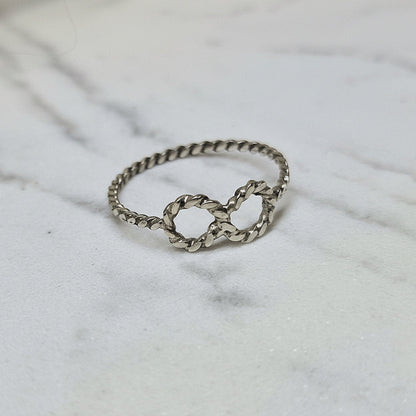 "Evig" ring i sølv