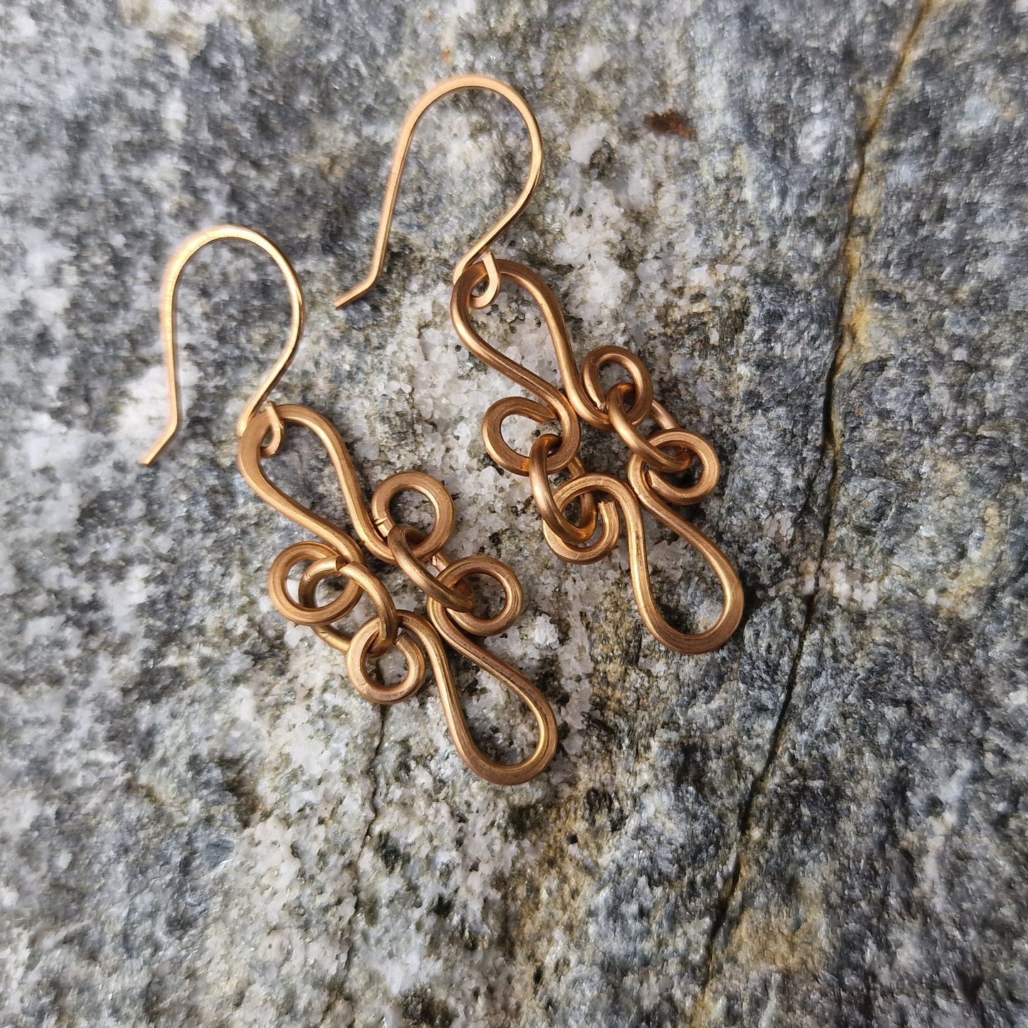 "Freya" øredobber i bronse