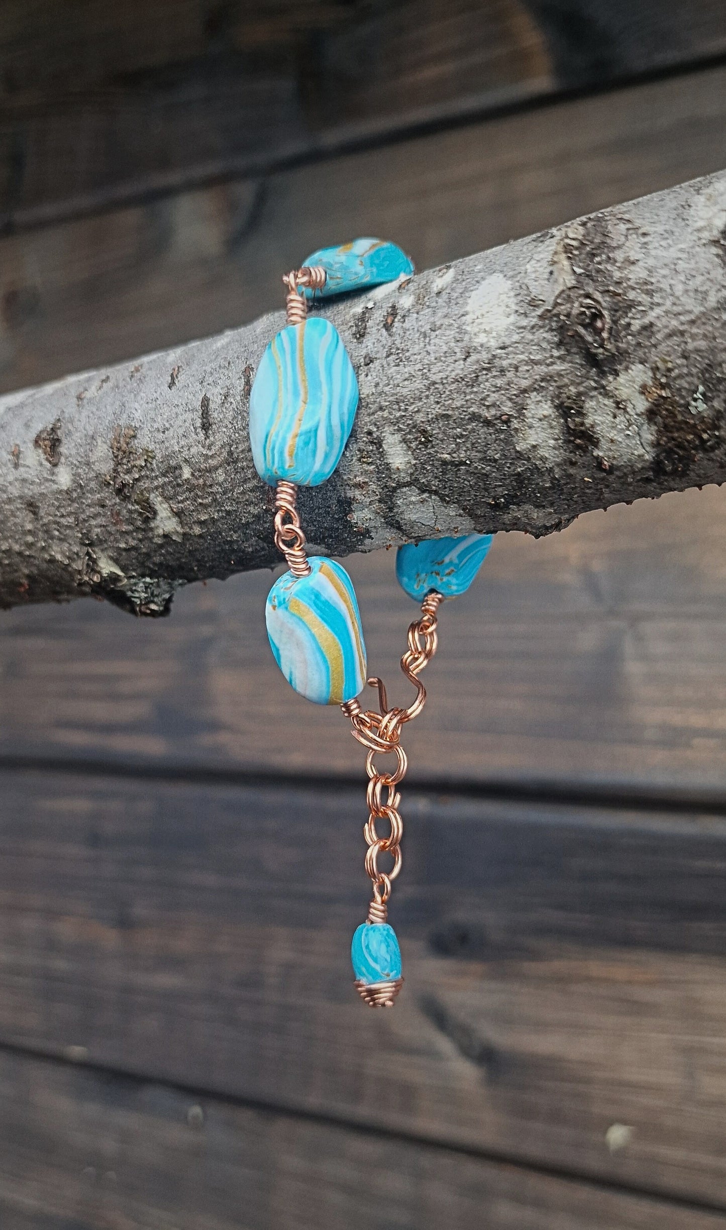 Polymer armbånd med store sommerlige perler