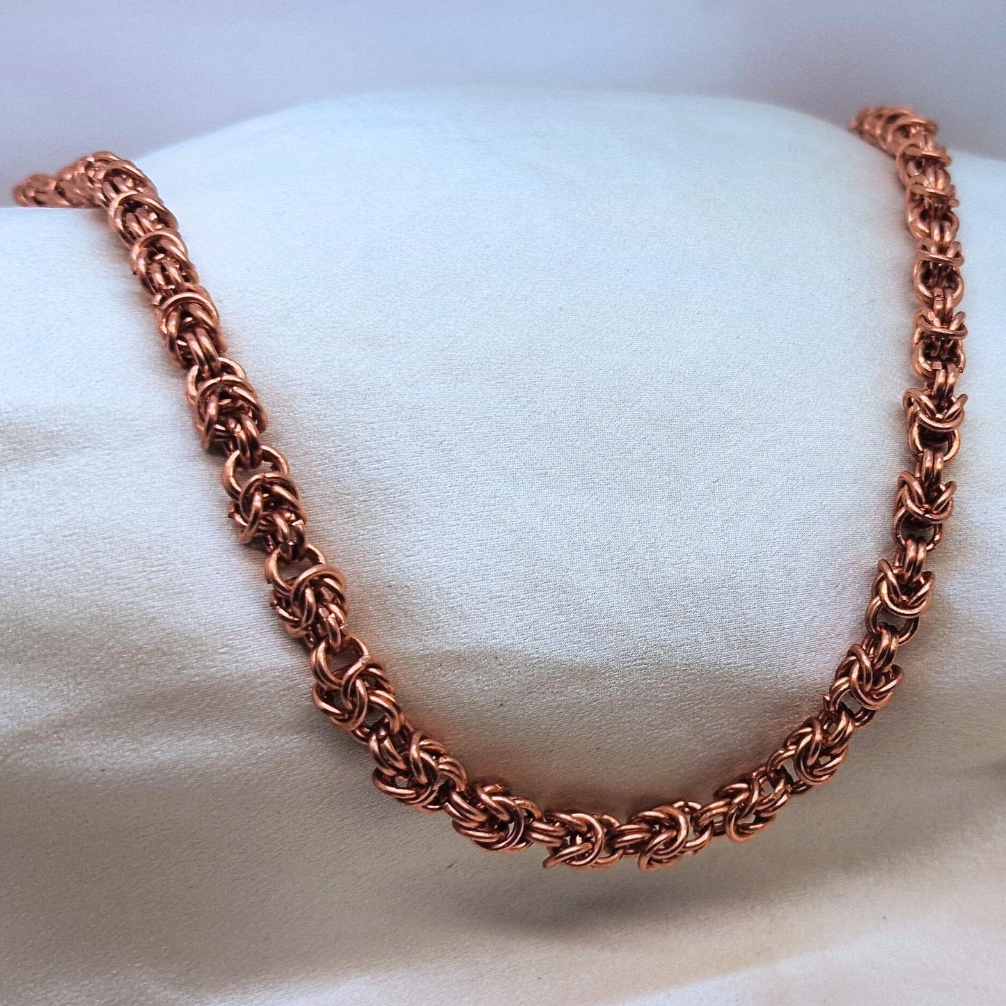 Grov, tung og luksuriøs lenke i ren kobber