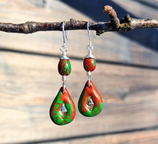 Øredobber i vakre høstfarger med bling