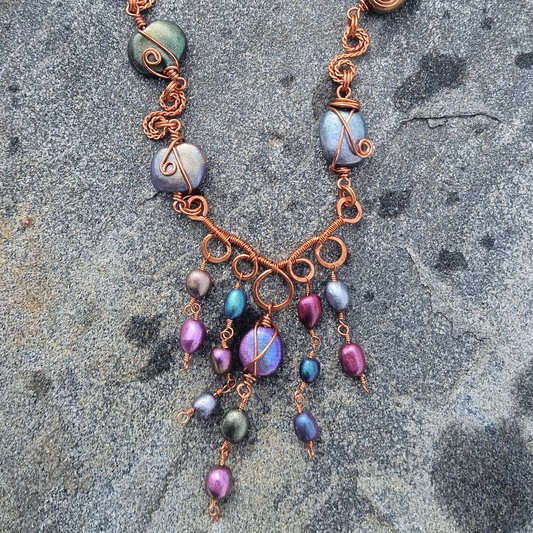 Unikt smykke i magiske farger